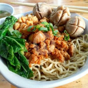 Mie Bakso Spesial Komplit